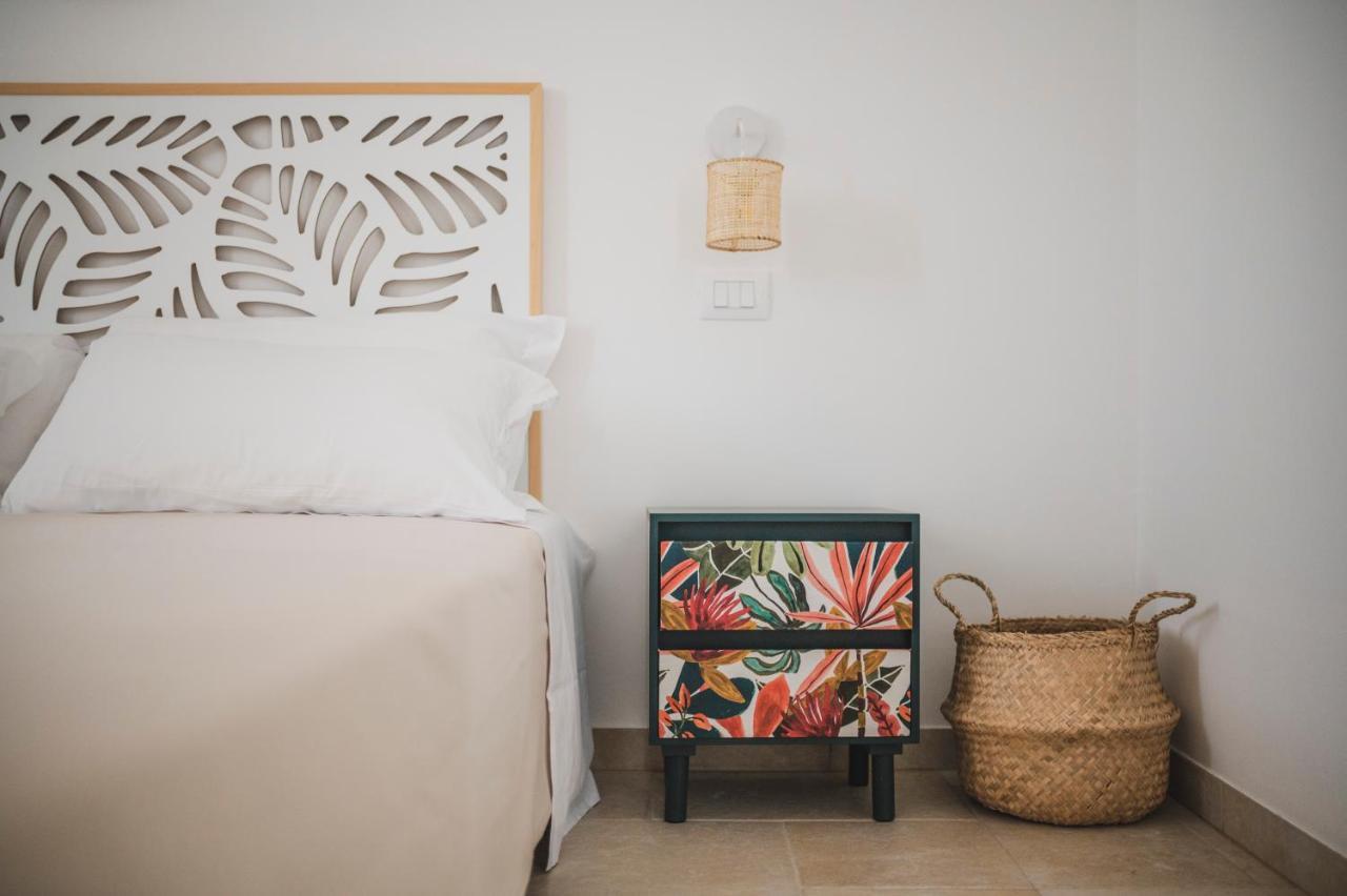 Dimorae Cama Guest House Cisternino Bagian luar foto