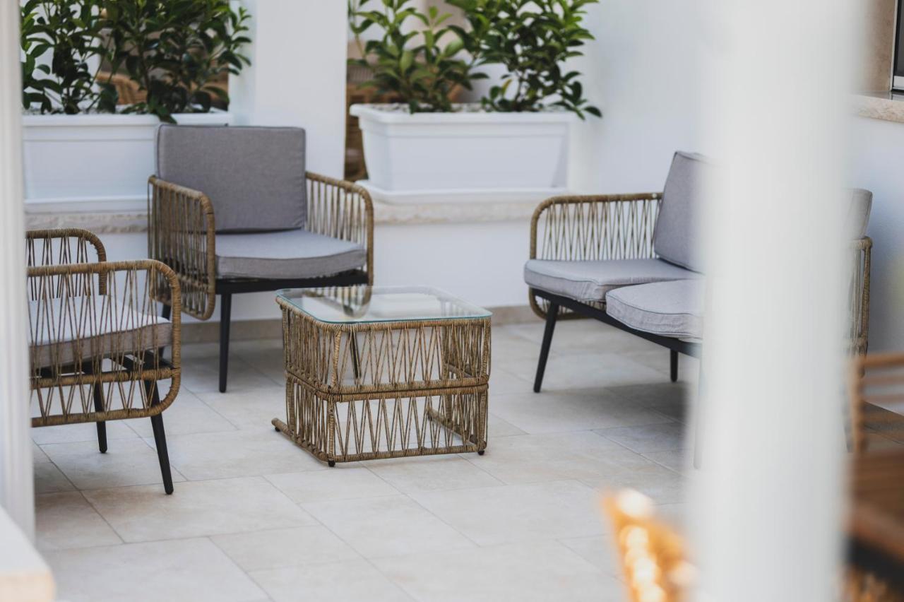 Dimorae Cama Guest House Cisternino Bagian luar foto