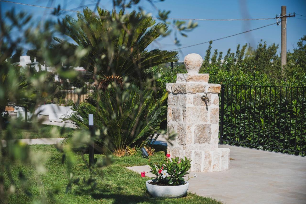 Dimorae Cama Guest House Cisternino Bagian luar foto