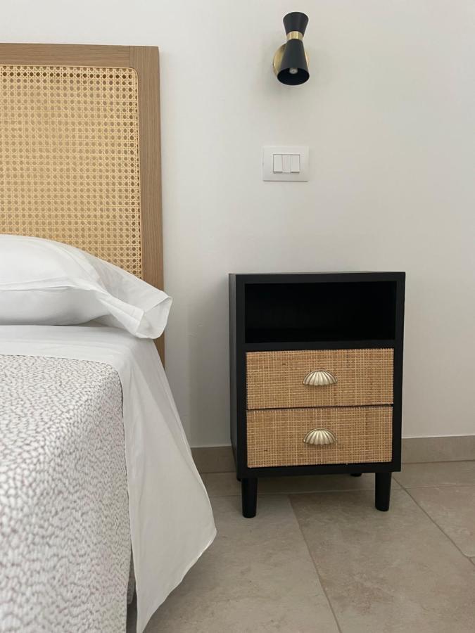 Dimorae Cama Guest House Cisternino Bagian luar foto